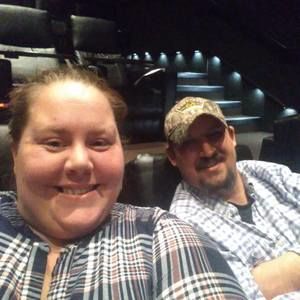 Meet your Posher, Dennis